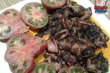 Recetas Fáciles de aperitivo de calamares en su tinta con tomates