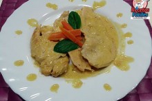 Recetas Fáciles de Filetes de pechuga de pollo con nata y curry