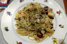 Recetas Fáciles de Espaguetis con gambas, sepia y verduras